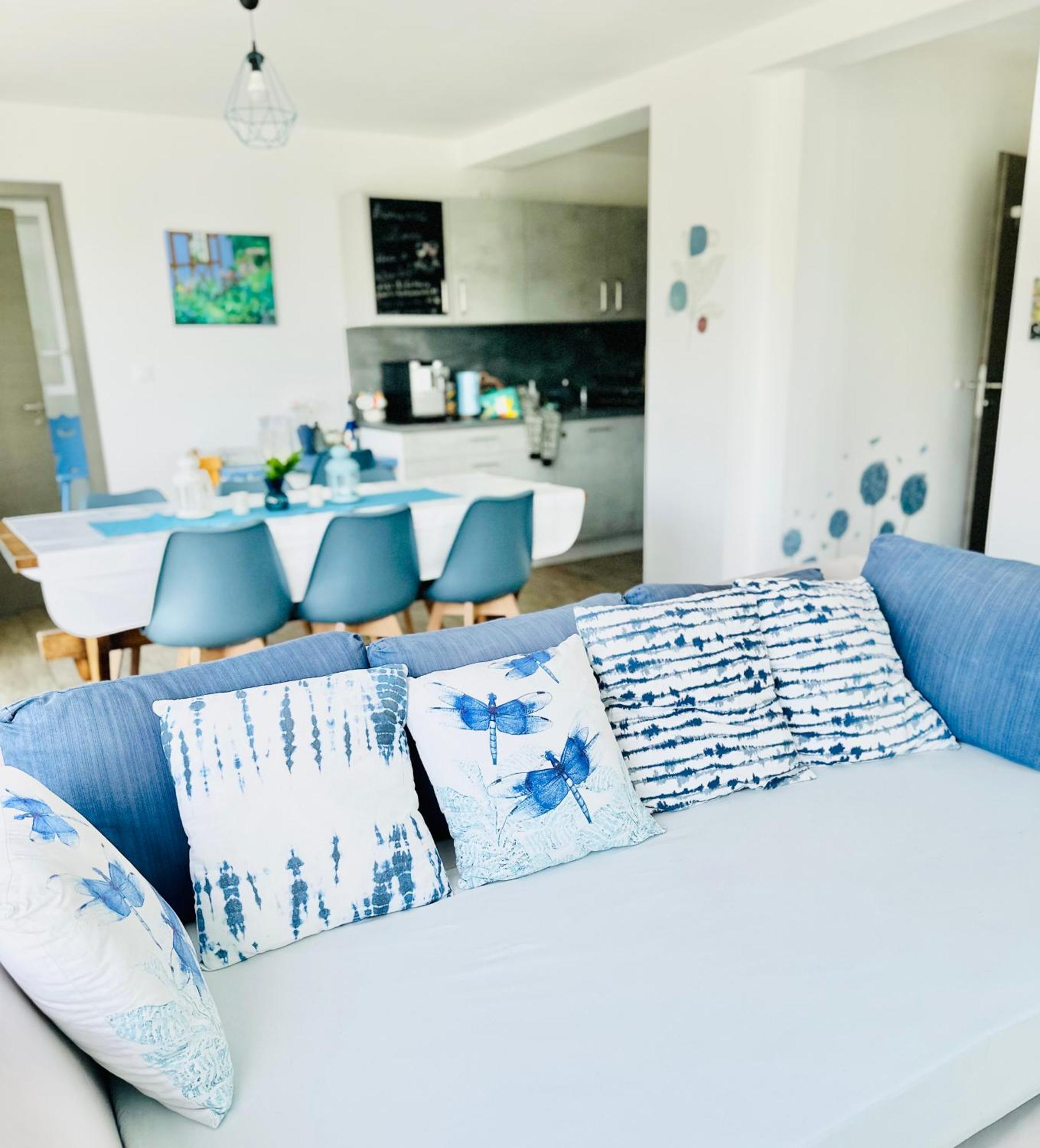Ferienwohnung Domaine BOHN Blue Winehouse Reichsfeld Exterior foto