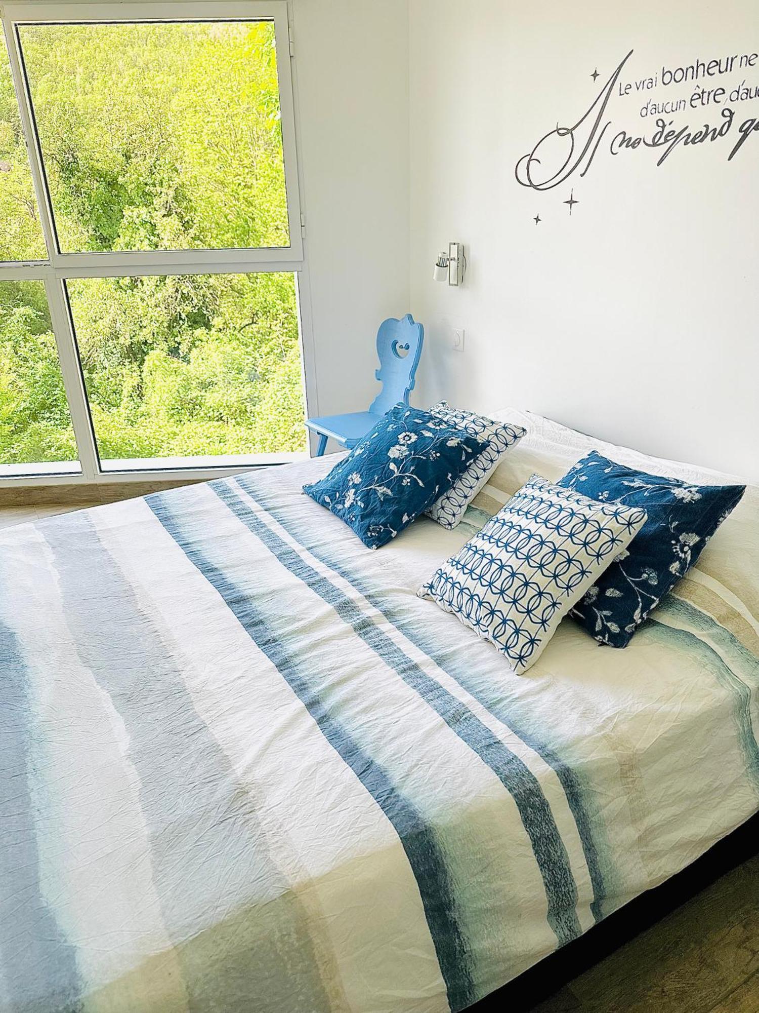 Ferienwohnung Domaine BOHN Blue Winehouse Reichsfeld Exterior foto